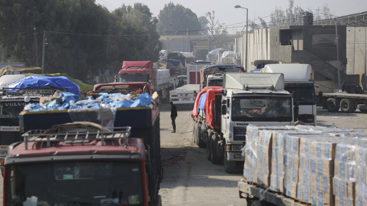 Mısır, Gazze'ye BM yardım tırları göndermeyi kabul etti