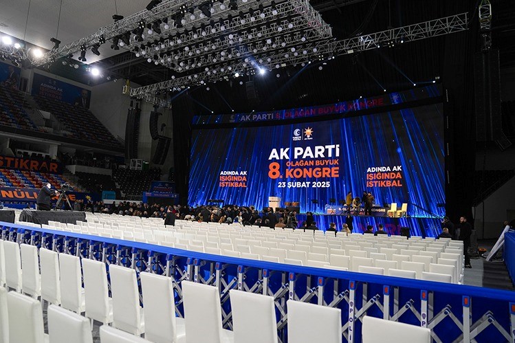 Bugün AK Partisi'nin Büyük Kongresi: Parti yönetiminde nasıl bir değişiklik olacak, Başkan Erdoğan nasıl mesajlar yapacak? - Türkiye haberlerini kırmak