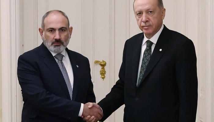 Cumhurbaşkanı Erdoğan ile Paşinyan'ın kritik görüşmesi