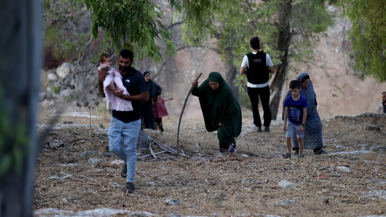 Katil İsrail, Ceninli Filistinli aileleri göçe zorluyor