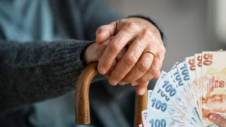Emeklilik haklarını son anda pas geçen binlerce çalışan için sevindirici haber duyuruldu. Masadaki yeni reform yol haritası resmen netleşti