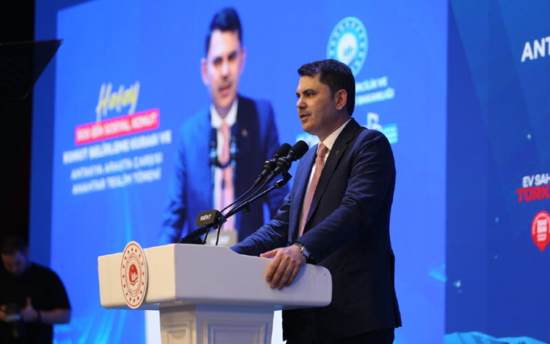 Bakan Kurum: Bu işler ahbap çavuş ilişkisiyle yürümez